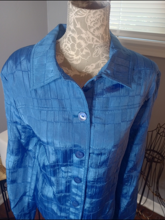 TanJay Tops - TanJay Blue Textured Button-Front Women's Shirt Jacket